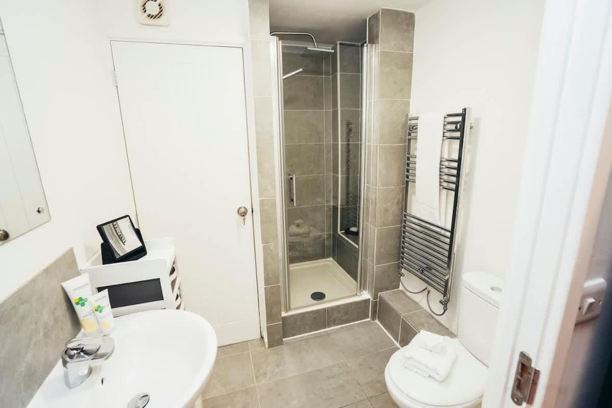 Snug 1Br Apt, Self Check In, Parking, By Derbnb Хілтон Екстер'єр фото